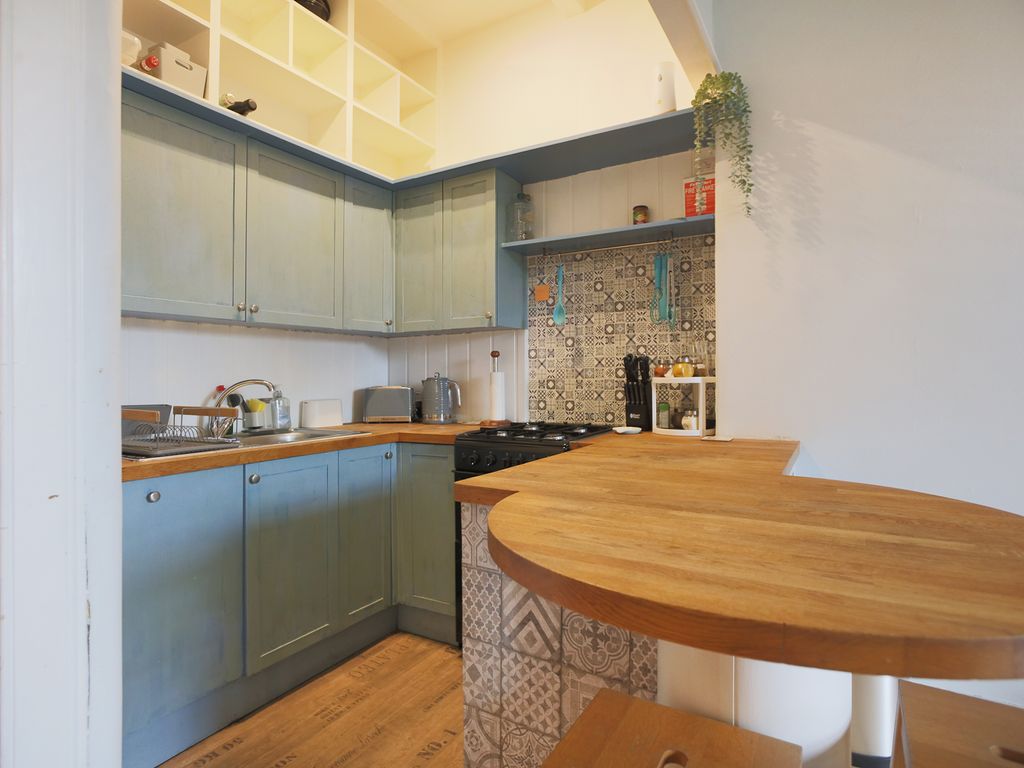 1 bed flat for sale in Brunswick Road, Edinburgh EH7, £175,000