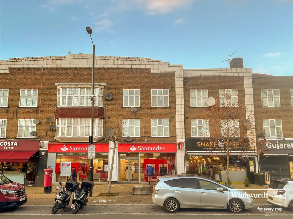 1 bed flat for sale in Kingsbury Road, London NW9, £220,000