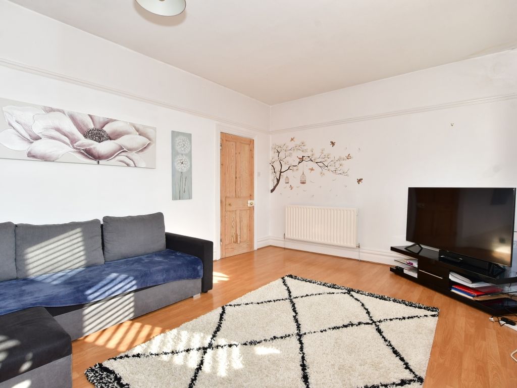 1 bed flat to rent in Gordon Avenue, Bognor Regis PO22, £950 pcm