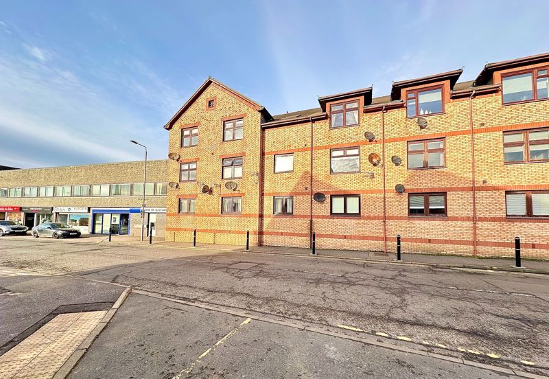 1 bed flat for sale in Atholl House, Townhead Street, Cumnock KA18, £40,000