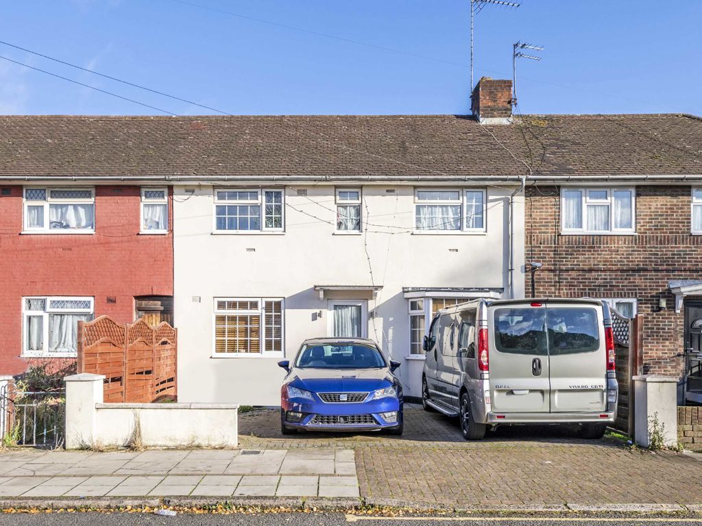3 bed terraced house for sale in Fortune Gate Road, London NW10, £599,999