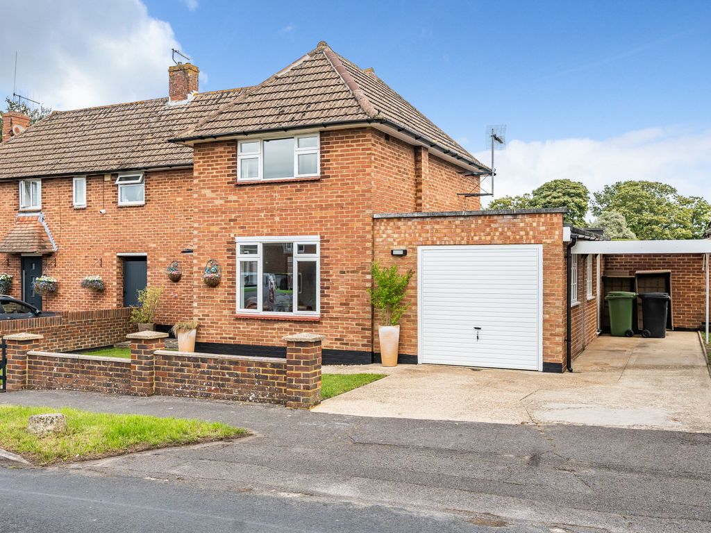 3 bed end terrace house for sale in Whiteway, Great Bookham, Bookham, Leatherhead KT23, £599,999