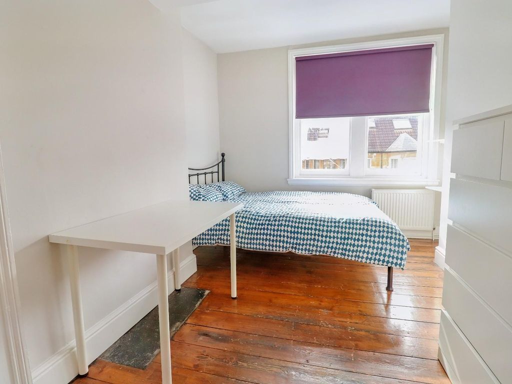 5 bed terraced house to rent in Kensington Gardens, Bath BA1, £3,000 pcm