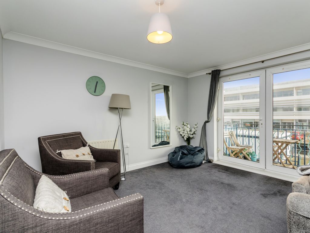 3 bed flat to rent in The Strand, Brighton Marina Village, Brighton BN2, £2,500 pcm