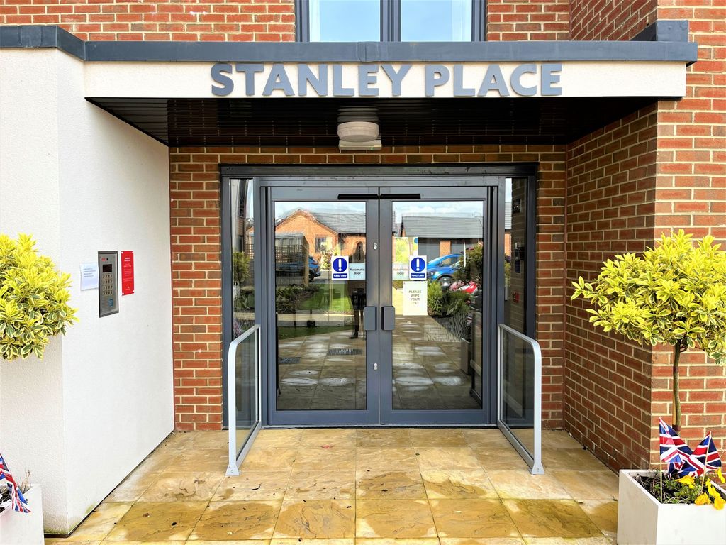 1 bed flat for sale in Stanley Place, Stanley Gardens, Garstang PR3, £260,000