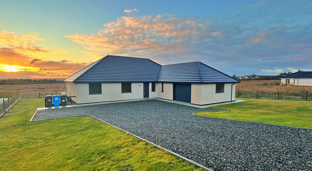 New home, 4 bed bungalow for sale in Newmarket, Isle Of Lewis HS2, £320,000