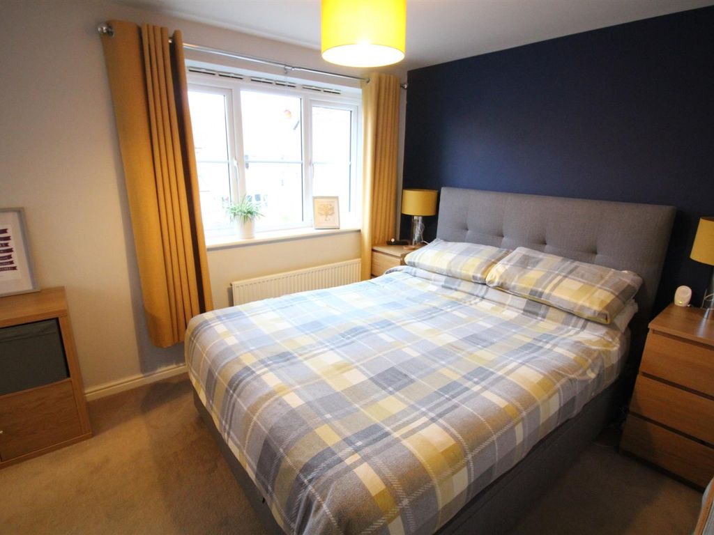 3 bed detached house for sale in Braeburn Road, Sherburn In Elmet, Leeds LS25, £280,000