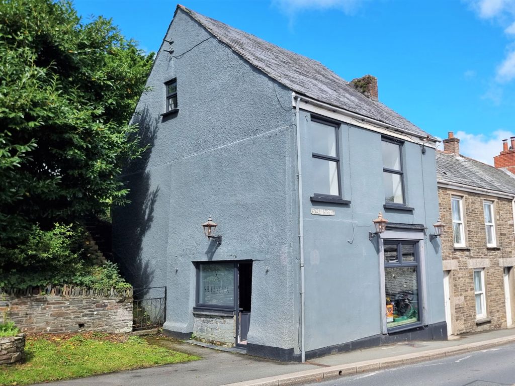 1 bed maisonette to rent in Fore Street, Camelford PL32, £750 pcm