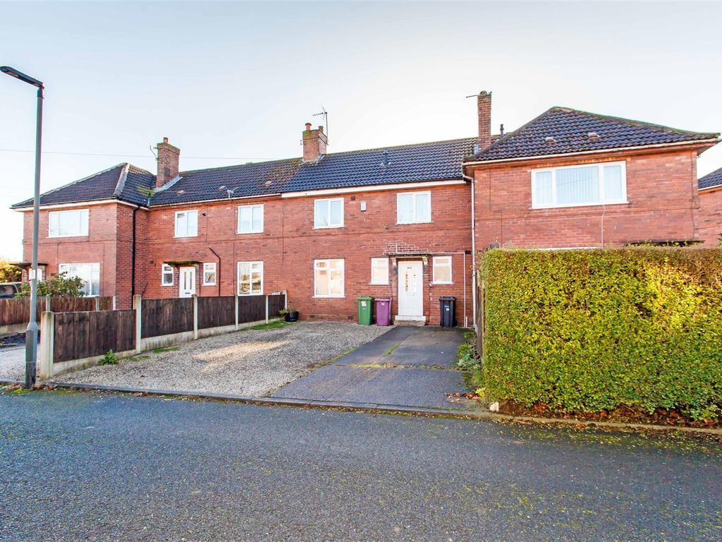 3 bed town house for sale in East Street, Scarcliffe, Chesterfield S44, £139,950