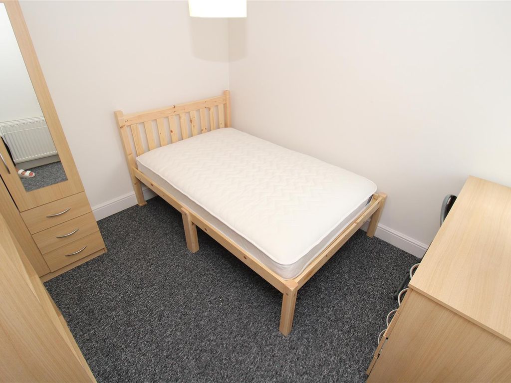 4 bed terraced house to rent in Park Street, Treforest, Pontypridd CF37, £1,280 pcm