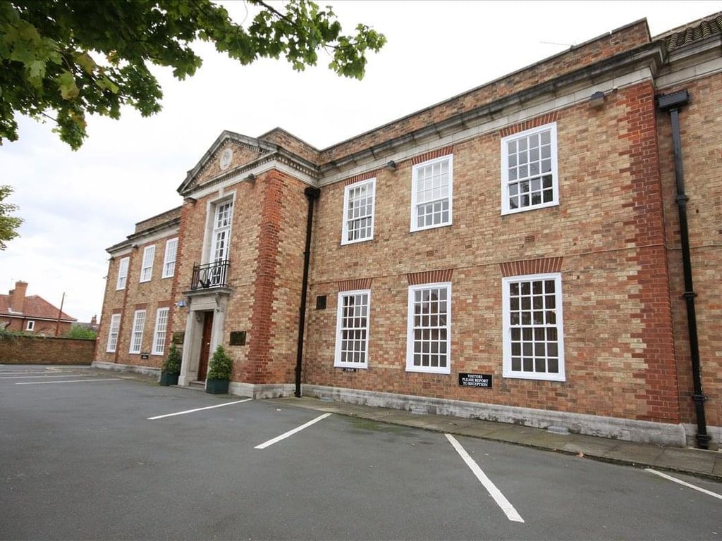 Serviced office to let in Station Road, Commer House, Tadcaster LS24, £3,000 pa