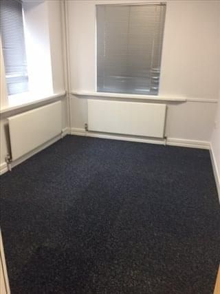 Serviced office to let in Level Street, The Waterfront, Level Street, Brierley Hill DY5, £1,800 pa