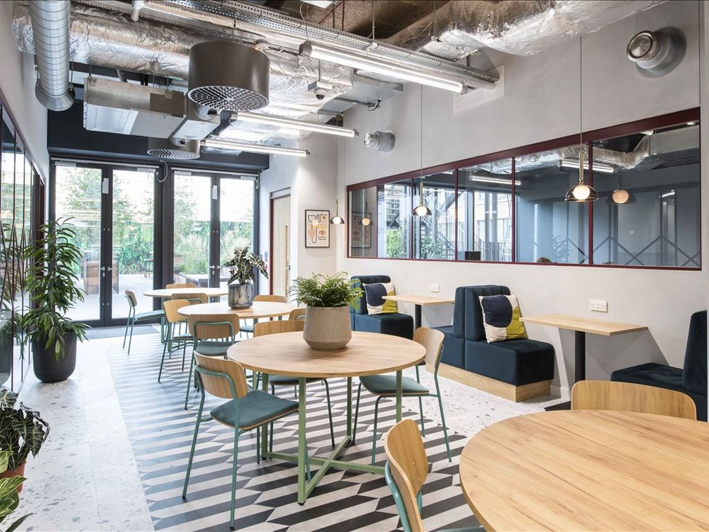 Serviced office to let in 2 Whitechapel Road, London E1, £5,280 pa