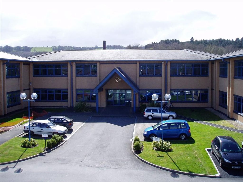 Serviced office to let in Caerphilly, Wales, United Kingdom CF83, £3,540 pa