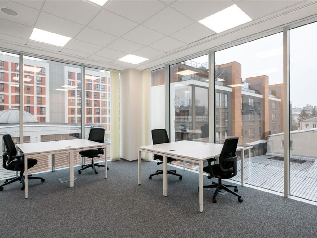 Serviced office to let in 27-45 Great Victoria Street, 3rd Floor, Belfast BT2, £3,300 pa