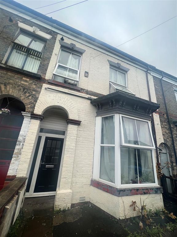 5 bed terraced house for sale in Berkeley Street, Hull HU3, £145,000