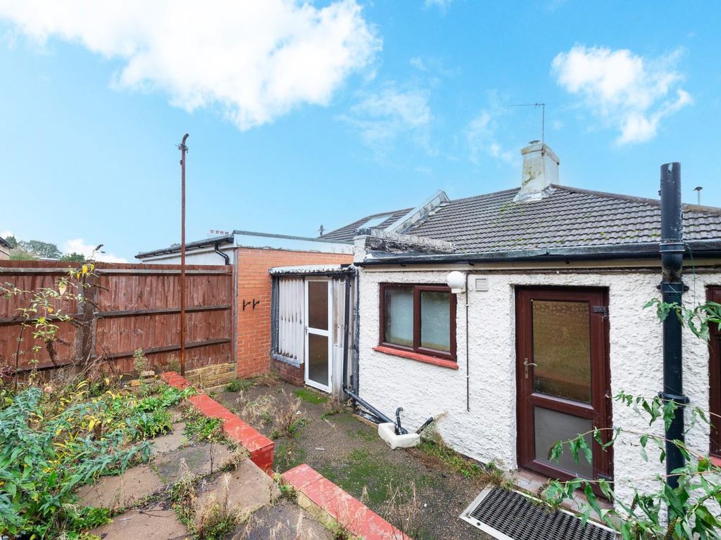 2 bed semi-detached bungalow for sale in Cottage Avenue, Bromley BR2, £355,000