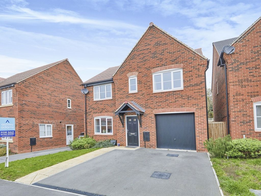 5 bed detached house for sale in Kirby Drive, Chellaston, Derby DE73, £330,000
