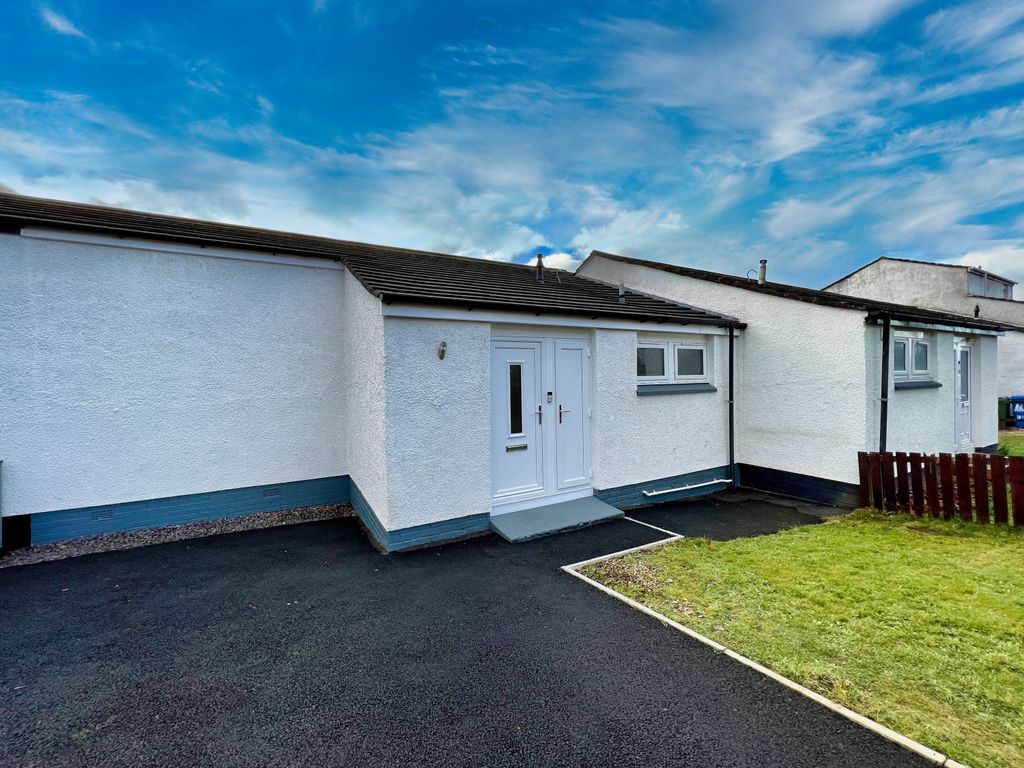 3 bed terraced house for sale in High Parksail, Erskine PA8, £149,995