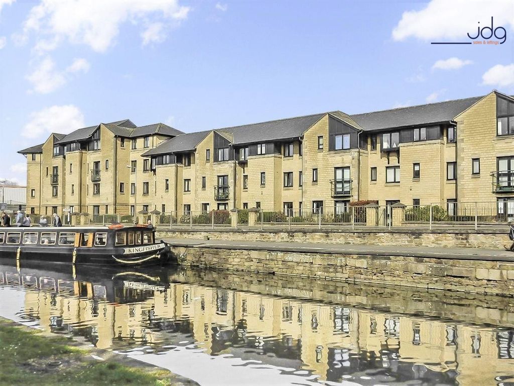 1 bed flat for sale in Spinners Court, City Centre, Lancaster LA1, £75,000