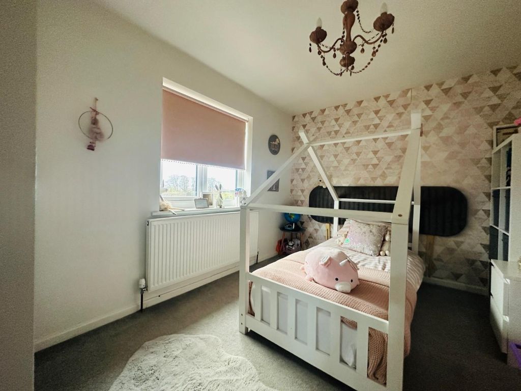 3 bed terraced house for sale in Eversley Mount, Sherburn In Elmet, Leeds LS25, £200,000
