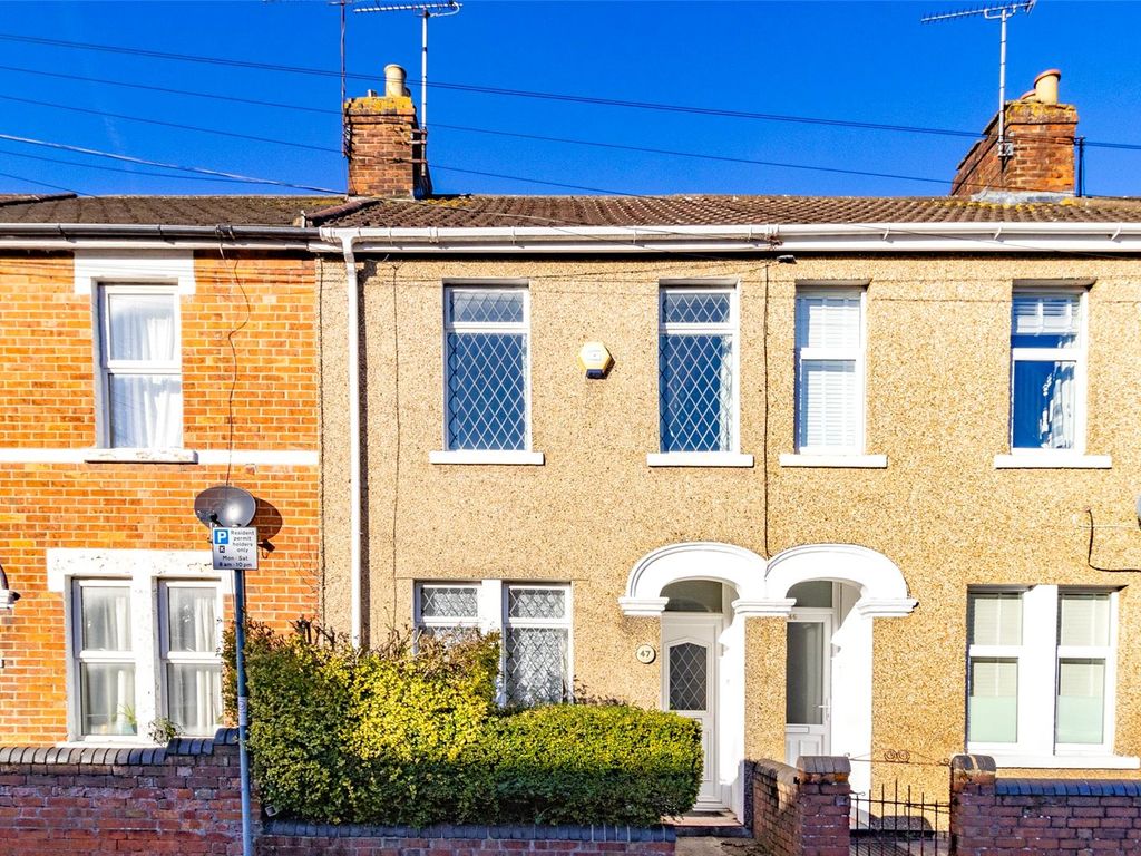 2 bed terraced house for sale in Dean Street, Swindon, Wiltshire SN1, £185,000