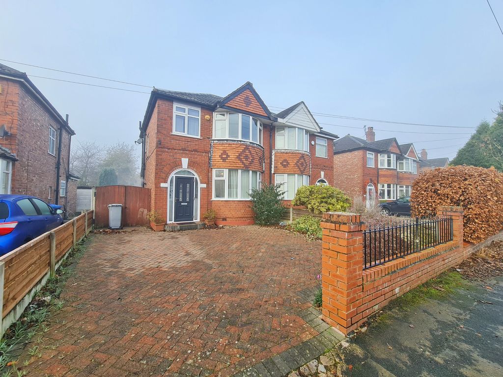 3 bed semi-detached house to rent in Conway Road, Manchester M33, £1,500 pcm