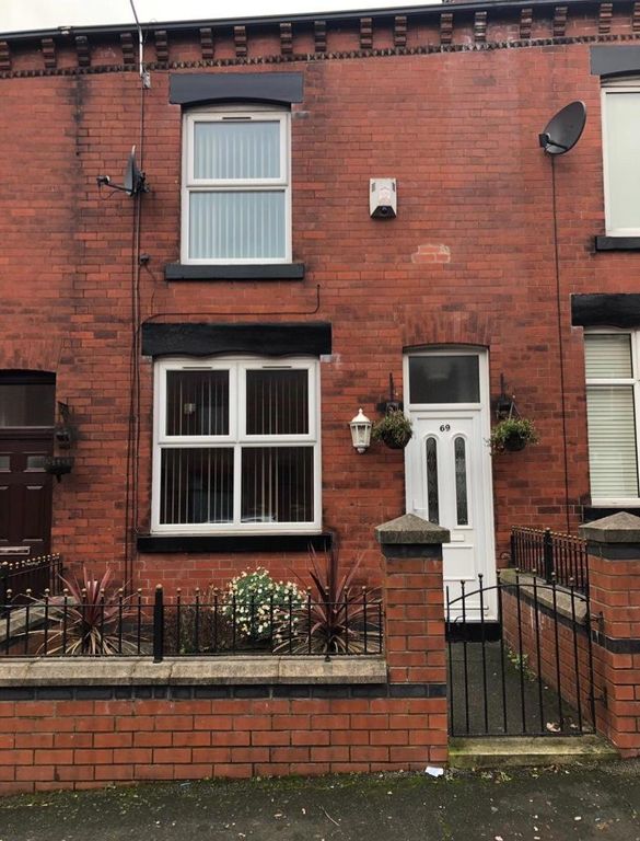 2 bed terraced house to rent in Beverley Road, Bolton BL1, £725 pcm