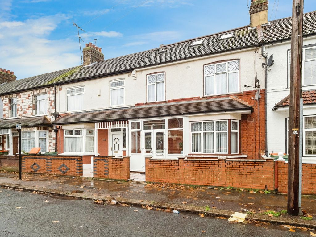 5 bed terraced house for sale in Fourth Avenue, Manor Park, London E12, £600,000