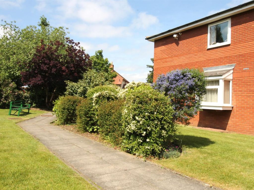 1 bed flat for sale in Wycliffe Court, Yarm TS15, £90,000