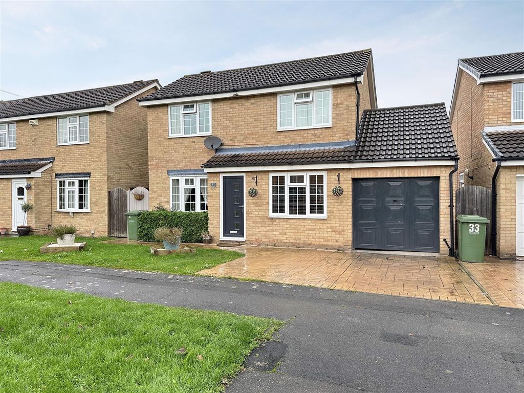 3 bed detached house for sale in Davenport Road, Yarm TS15, £275,000