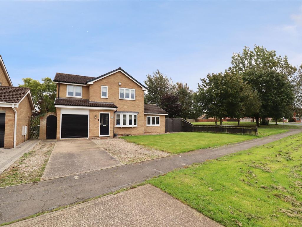 4 bed detached house for sale in Davenport Road, Yarm TS15, £350,000