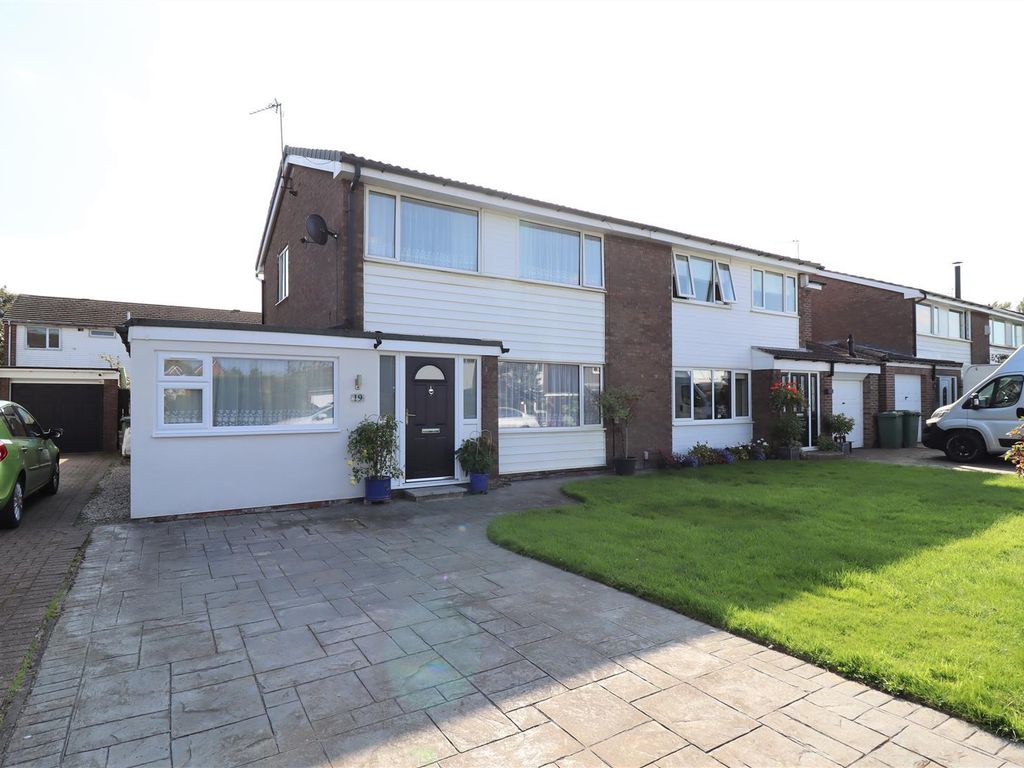 3 bed semi-detached house for sale in Roundhay Drive, Eaglescliffe TS16, £239,000