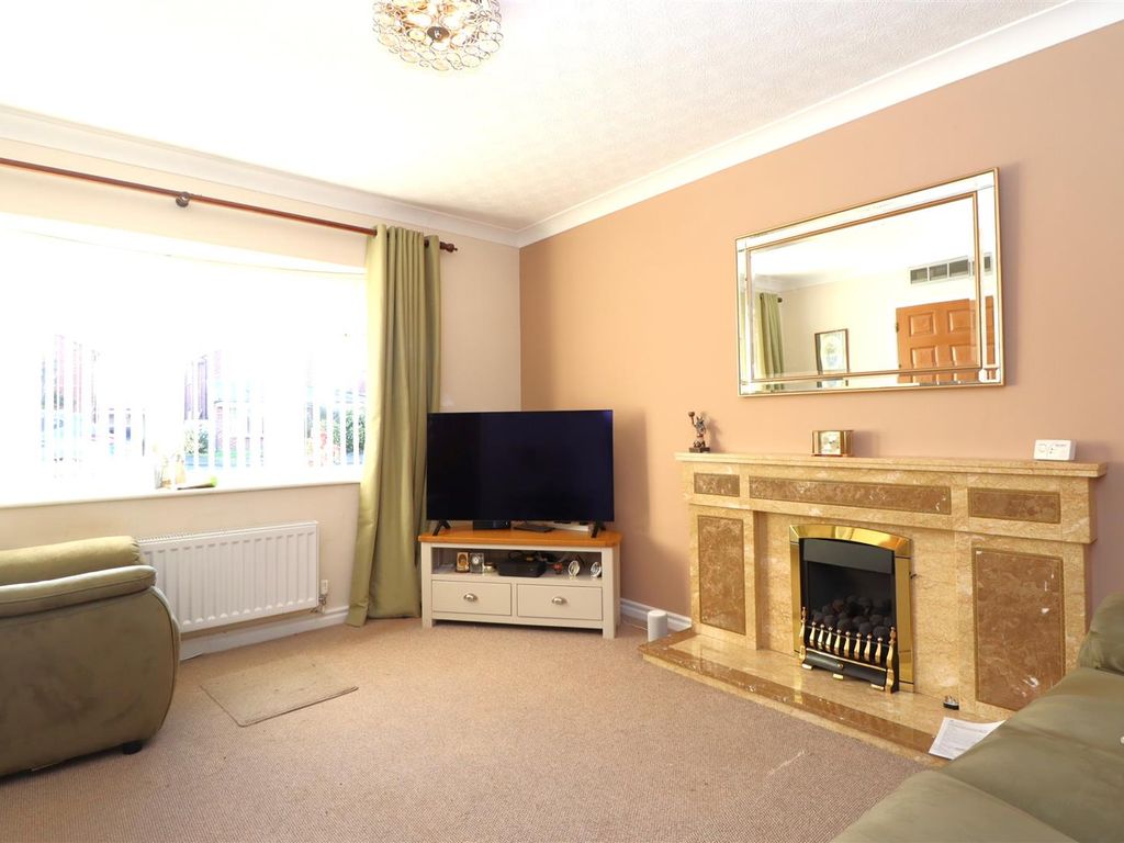 3 bed detached house for sale in Cromer Court, Eaglescliffe, Stockton-On-Tees TS16, £270,000