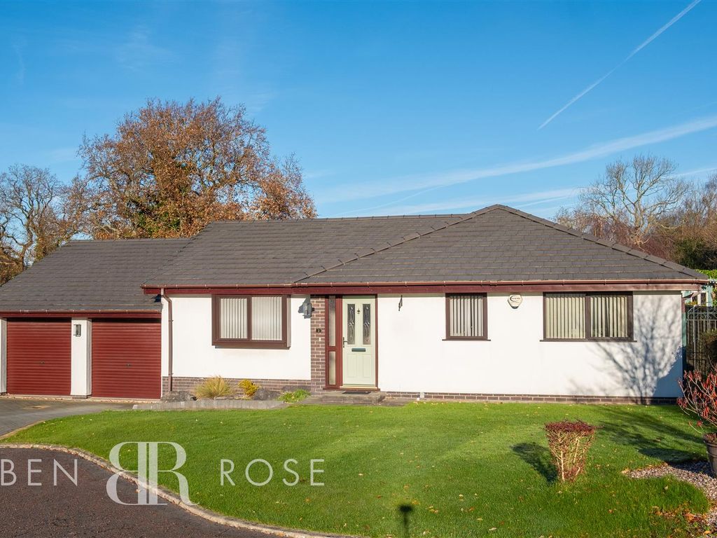3 bed bungalow for sale in Beechwood Croft, Clayton-Le-Woods, Chorley PR6, £419,995