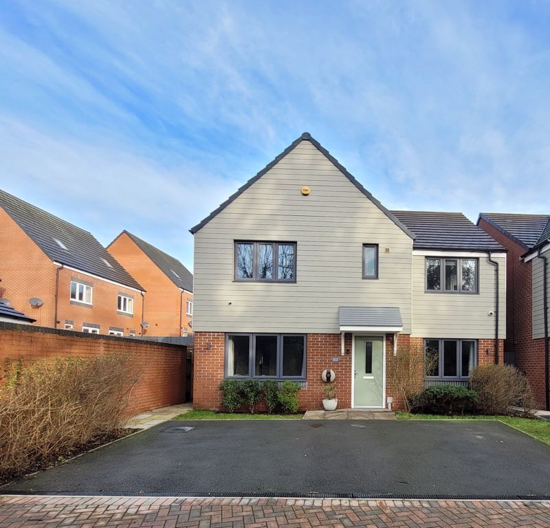 5 bed detached house for sale in Saltwells Lane, Netherton, Dudley. DY2, £375,000