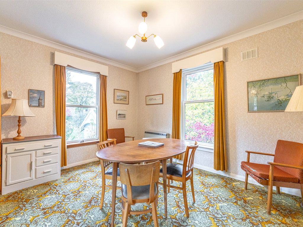 3 bed flat for sale in Mortonhall Road, Edinburgh EH9, £390,000