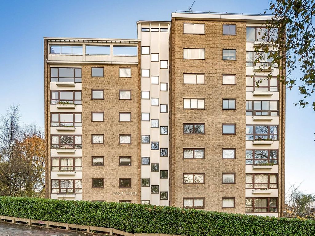 2 bed flat for sale in Primrose Hill Road, Primrose Hill, London NW3, £1,150,000