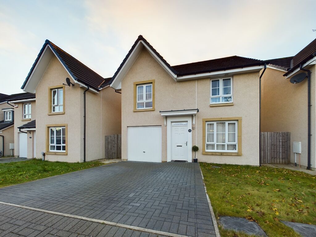 4 bed property for sale in 96 Howatston Court, Livingston Village EH54, £289,995