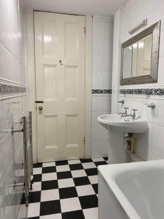 1 bed flat to rent in Morningside Road, Morningside, Edinburgh EH10, £660 pcm