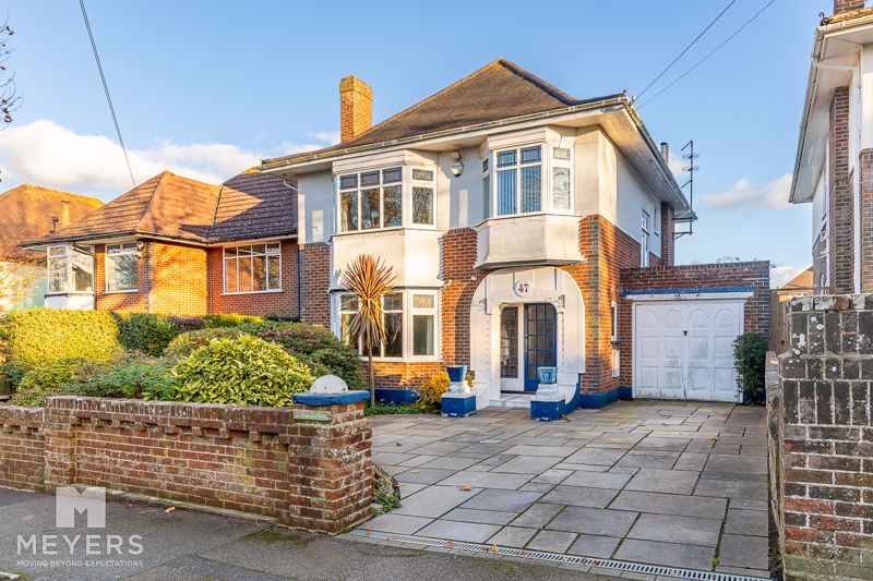 4 bed detached house for sale in Leeson Road, Bournemouth BH7, £725,000