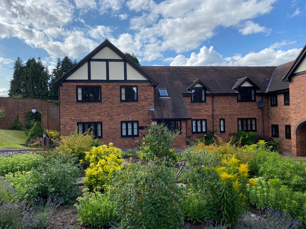 2 bed flat for sale in The Dovecotes, Allesley Hall Drive, Coventry CV5, £149,000
