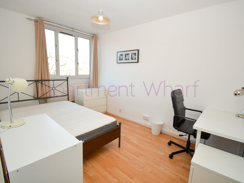 Room to rent in Tinsley Road, London E1, £737 pcm