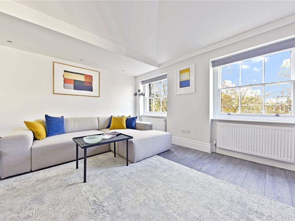 2 bed flat to rent in Rutland Gate, Knightsbridge SW7, £5,612 pcm