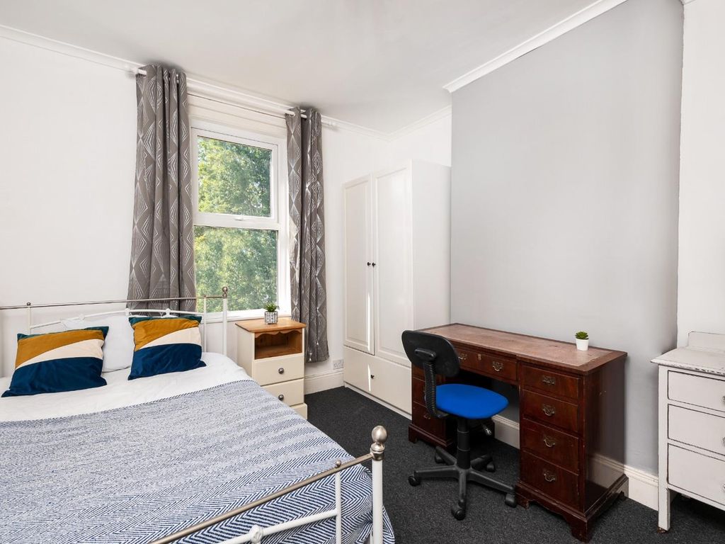 4 bed terraced house for sale in Burnham Road, Bath BA2, £380,000