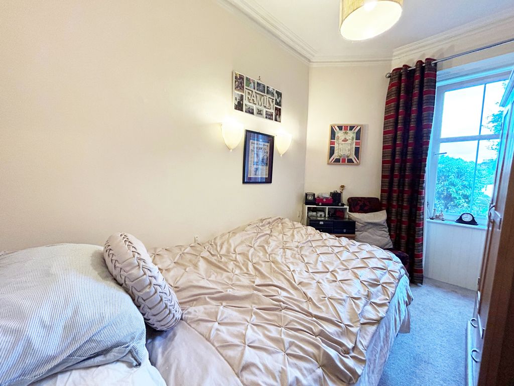 2 bed flat for sale in Queen Street, Perth PH2, £128,000