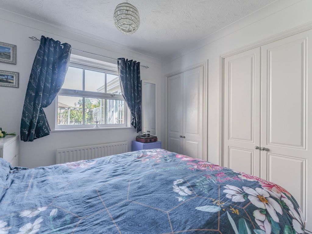 2 bed detached bungalow for sale in Admirals Way, Hethersett NR9, £300,000