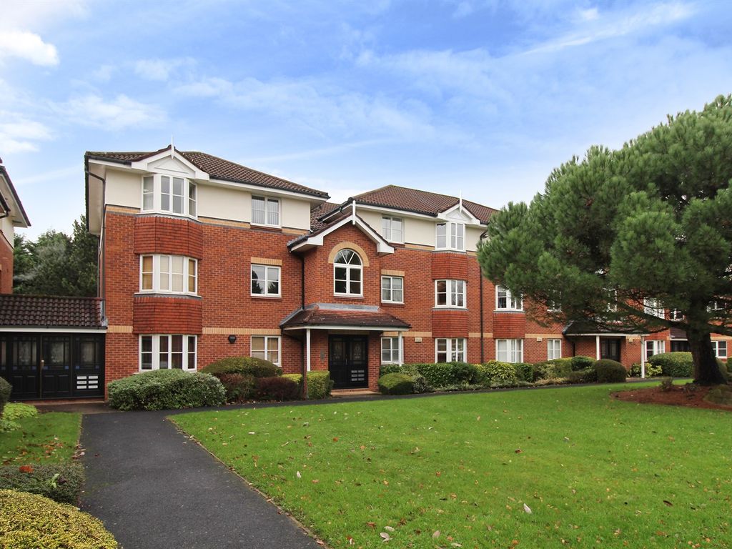 2 bed flat for sale in Ringstead Drive, Wilmslow SK9, £215,000