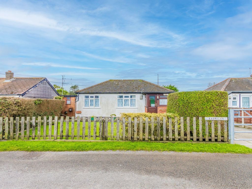 2 bed detached bungalow for sale in Fakes Road, Hemsby NR29, £160,000