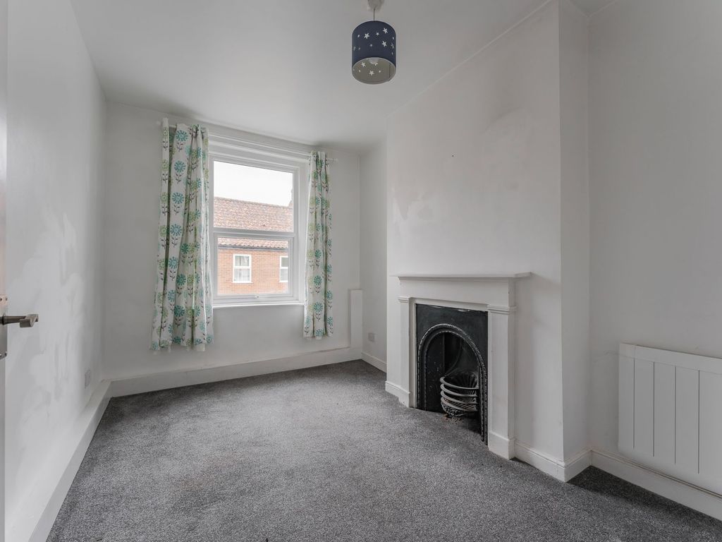 2 bed flat for sale in Station Street, Swaffham PE37, £80,000